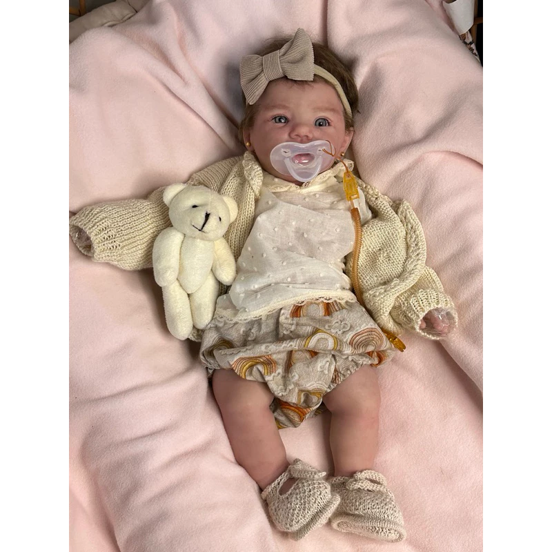 cecilia - br-11134207-81z1k-mhprw25uce0x65.png