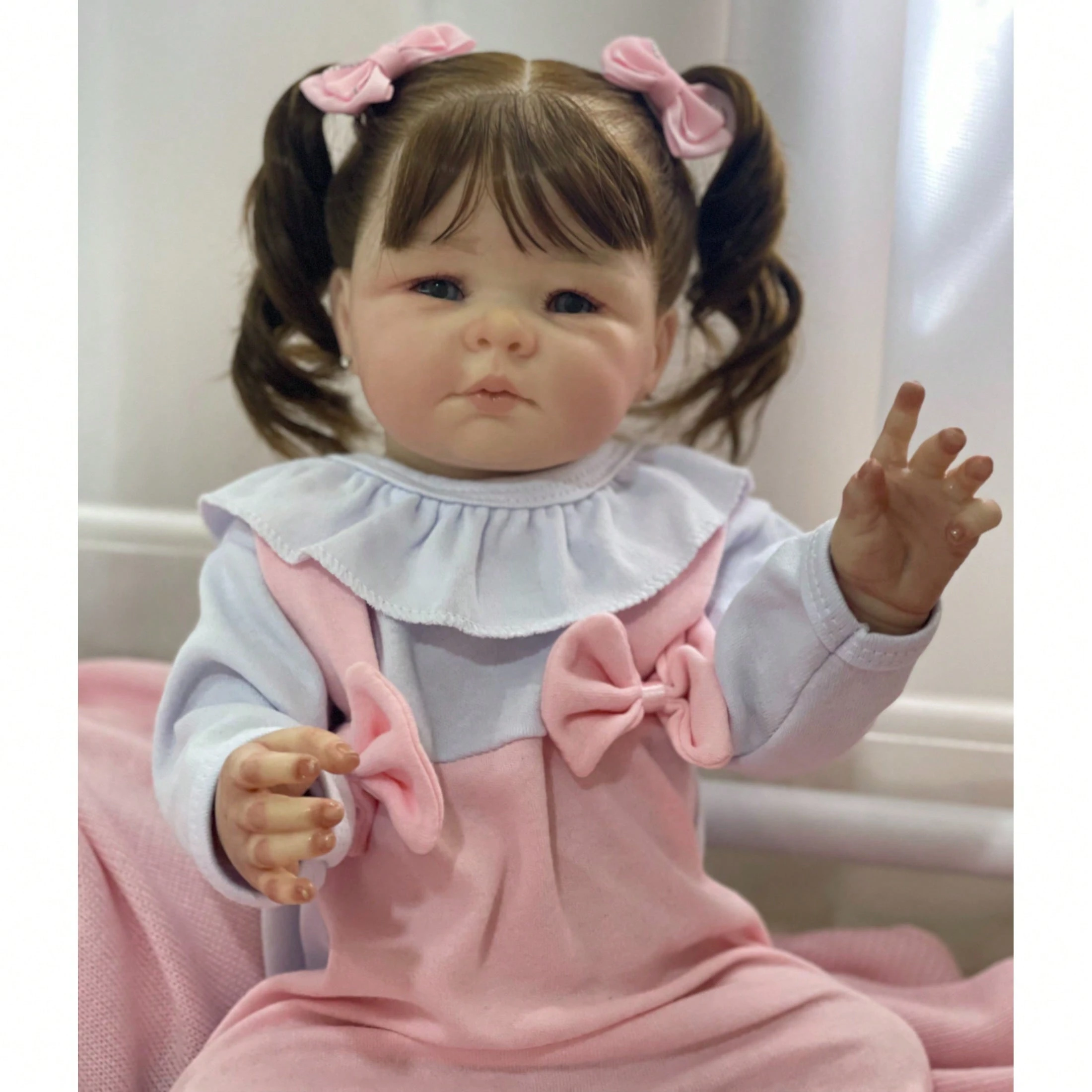 eloisa - 1753185763ce31a538412316d8d839d08b9eabb421.webp